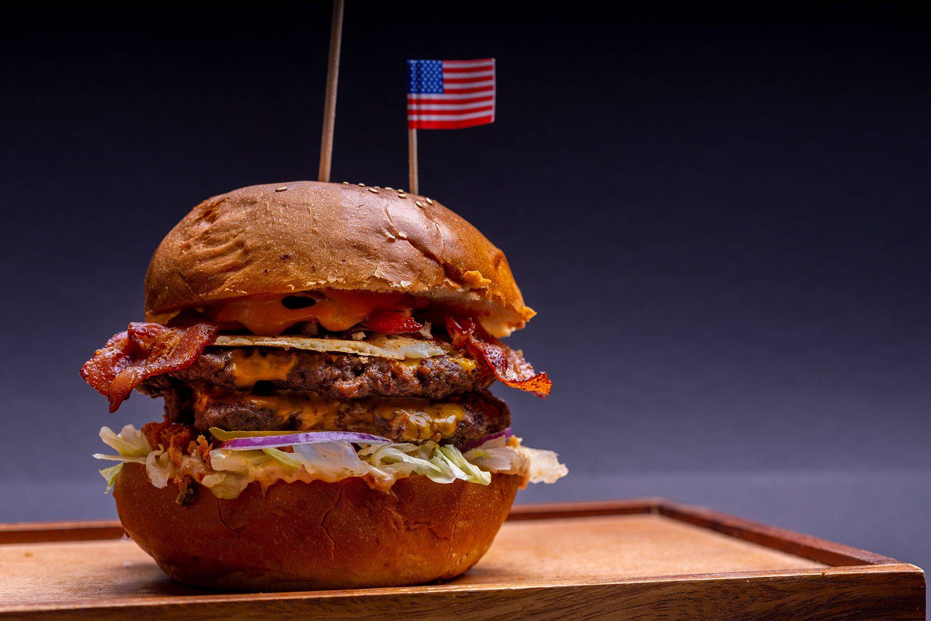 Monster burger fotó: Mészáros Zsolt